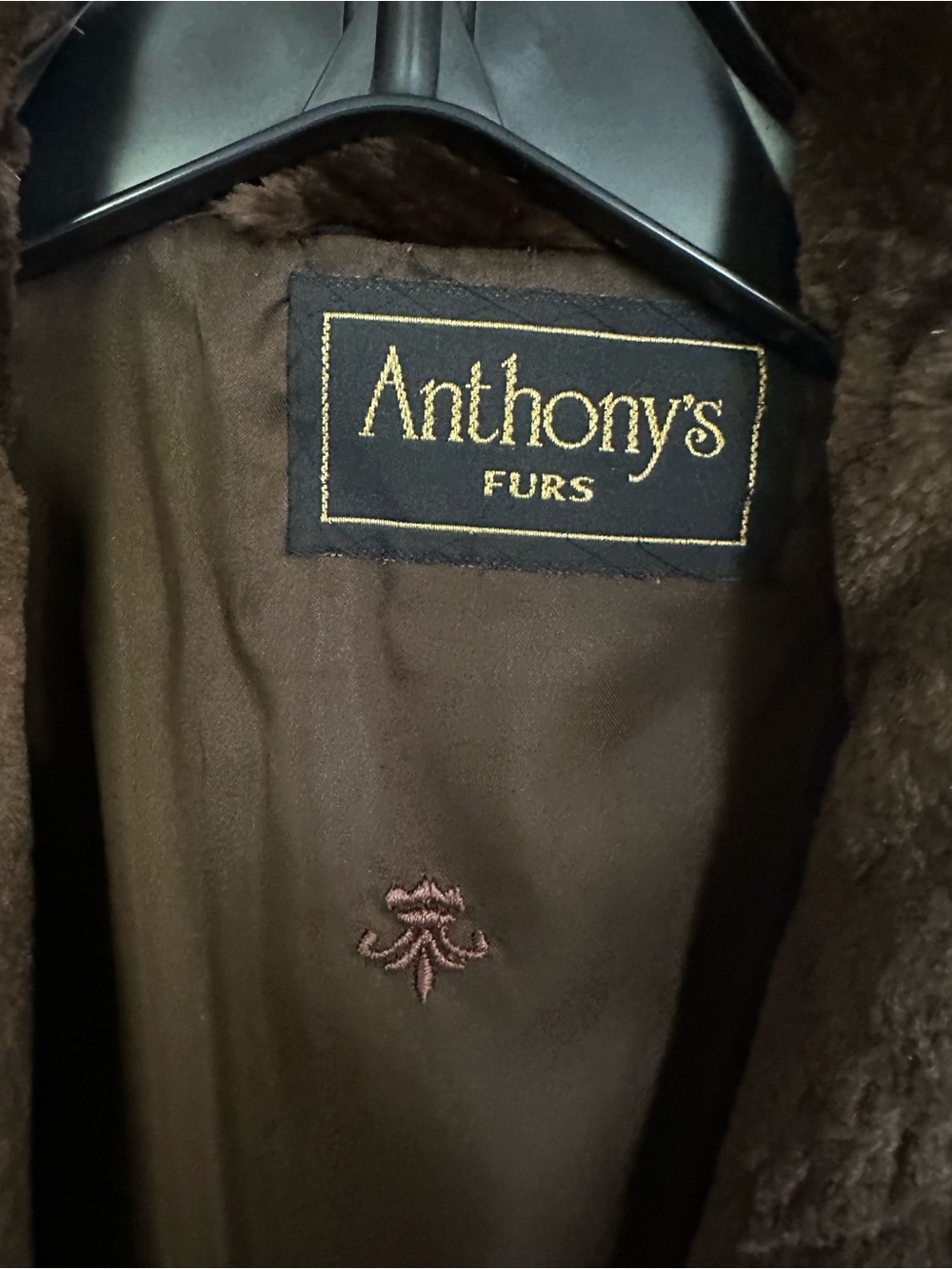 Luxurious Sheared Beaver Coat - Picture 2 of 10